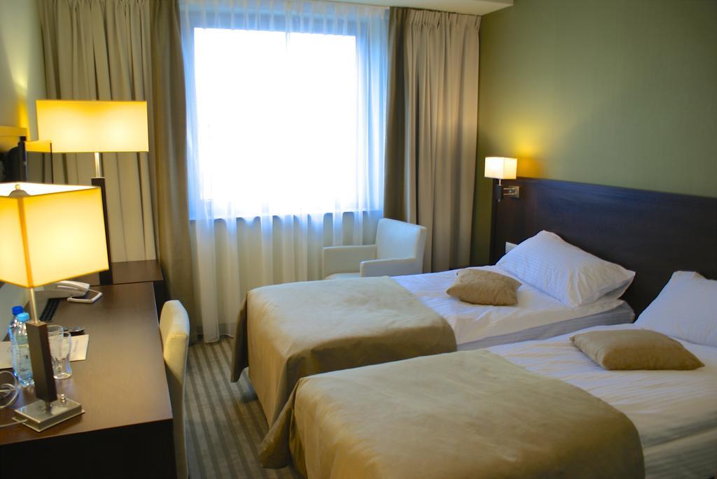 Hotel Lazur Spa & Conference Kaliszki الغرفة الصورة